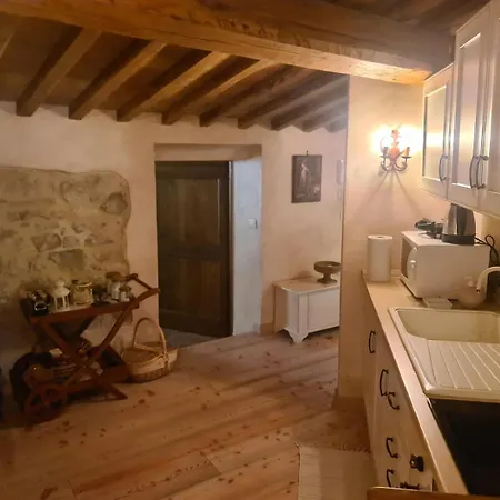 Numero6 Piazza Del Popolo * Todi