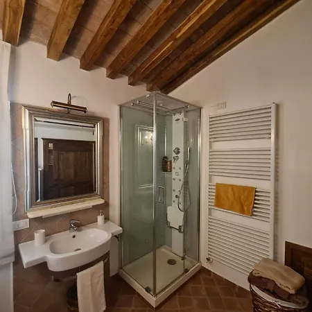 Numero6 Piazza Del Popolo Apartamento Todi